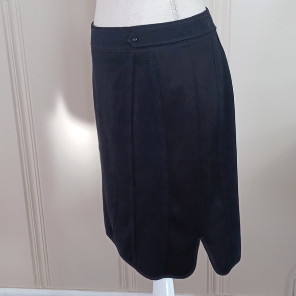 White House Black Market 🌿Casual Skirt - Picture 10 of 11